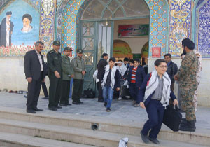 اعزام دانش آموزان به مناطق عملیاتی جنوب