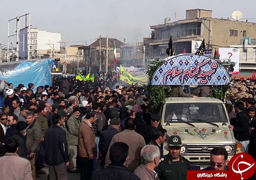 تشییع پیکر دو شهید گمنام در بروجرد+تصاویر
