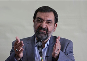 از اول انقلاب تا کنون عده‌ای در صدد هستند که راه نجات کشور ارتباط با غرب است
