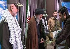 رونمایی از کتاب "نبرد کوهسالان" در سنندج