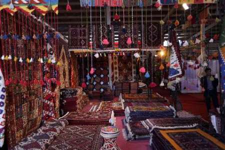 گشایش نمایشگاه صنایع دستی ایران در کرمان