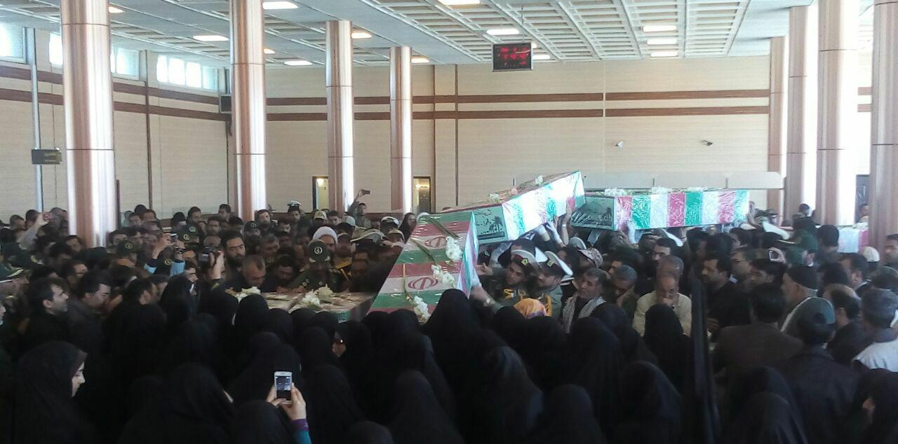 ورود پیکر 16 شهید گمنام دفاع مقدس به زاهدان