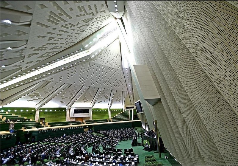 سقف حقوق مدیران دولتی در مناطق مرزی و محروم 60 درصد افزایش می‌یابد