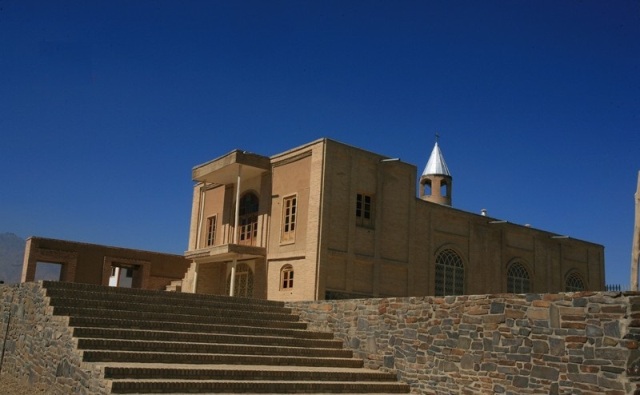 مرمت کلیسای آنجیلی همدان مرمت کلیسای آنجیلی همدان