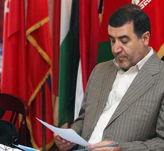 هیچ کسی نمی‌تواند به عنوان آزادی به استقلال ایران خدشه‌ وارد کند