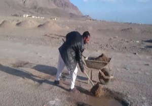 گلایه از وضعیت نامناسب جاده روستایی «خاش» + فیلم