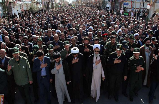 تصاویر تشییع باشکوه هفت شهید گمنام در شهرکرد