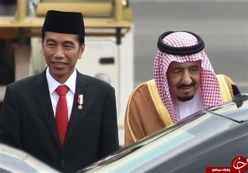 سفر پادشاه عربستان به اندونزی با هیأت همراه ۱۰۰۰ نفره و بنز لیموزین، پله برقی و ۴۶۰ تن اثاث و تجهیزات + تصاویر