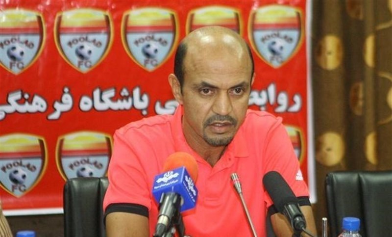 نارضایتی سرمربی تیم فوتبال فولاد خوزستان از لیگ