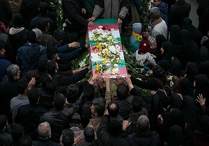 وداع با پیکر هشت شهید