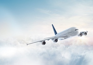کدام امن‌تر است؟ سفر با هواپیما یا رانندگی با ماشین؟