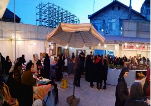 برپایی بازارچه مهربانی در آستانه سال نو