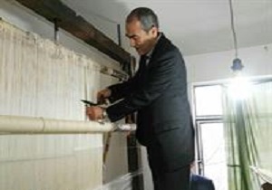 شهرستان گرمی ظرفیت بالایی در ایجاد اشتغال در صنعت فرش بافی دارد