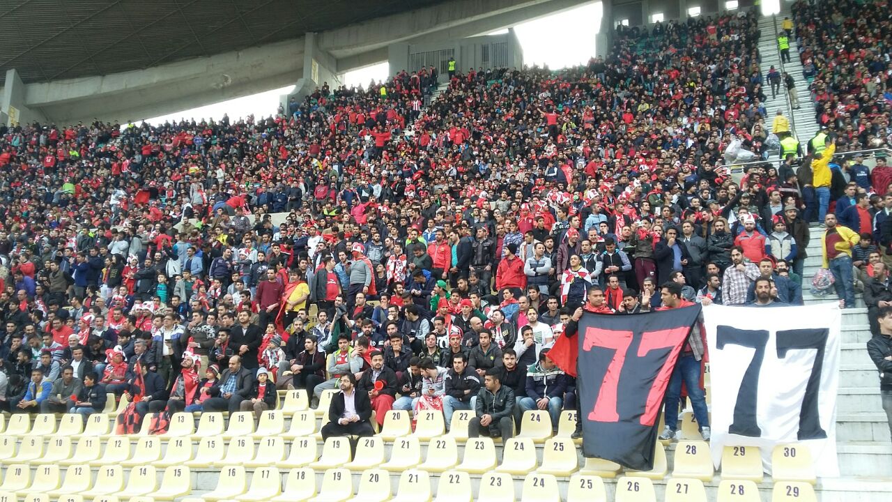 آندو مغضوب هواداران پرسپولیس/ دایی با ناراحتی تختی را ترک کرد