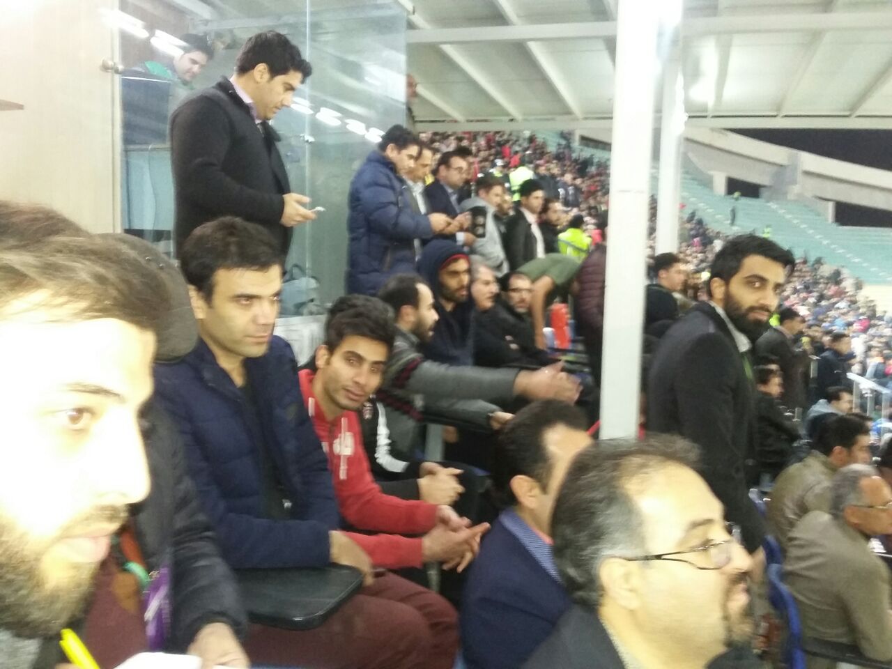 آندو مغضوب هواداران پرسپولیس/ دایی با ناراحتی تختی را ترک کرد