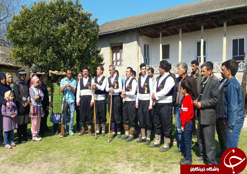 نوید دهندگان بهار در کوچه پس کوچه های مازندران + تصاویر