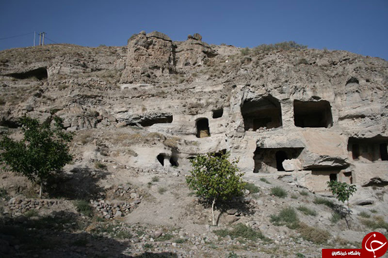 مسجدی عجیب با سبک معماری صخره ای در ایران+ عکس