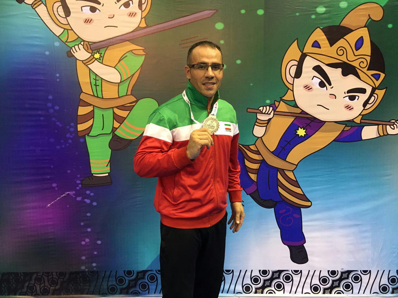 /////////////// پنج سکه را آقای روحانی خرج انتخابات کند بهتر است/ خرزو خان مابقی جوایز قهرمانی ما را بالا کشيد