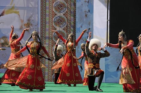 چهارشنبه سوری میراثی ماندگار از گذشته های دور/آیین باستانی به رسم اهالی آذربایجان غربی