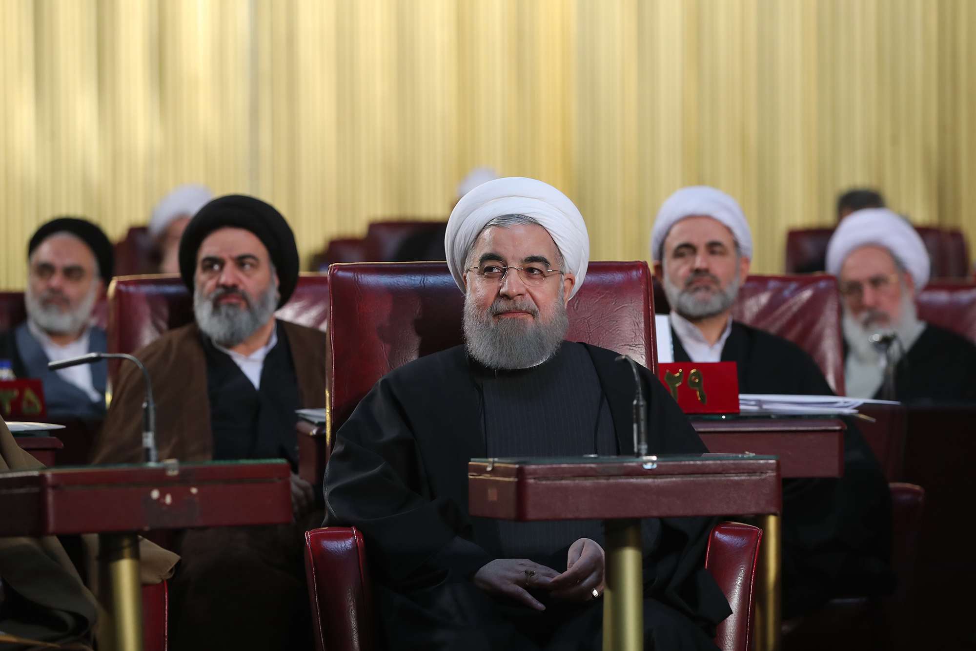 دولت در پایان سال گزارش مفصلی درباره اجرای اقتصاد مقاومتی ارائه می&zwnj;دهد