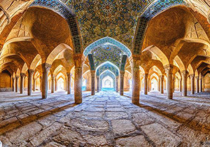 آماده سازی مسجد تاریخی وکیل شیراز برای ایام نوروز