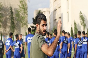 نام مدافع آبی پوش در فهرست استقلال قرار ندارد