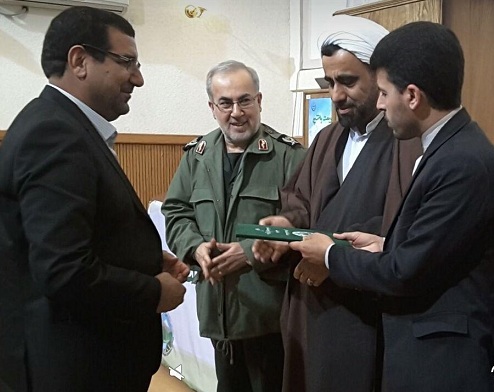 تجلیل از دادگستری کرمان به عنوان حافظ منابع طبیعی تجلیل از دادگستری کرمان به عنوان حافظ منابع طبیعی