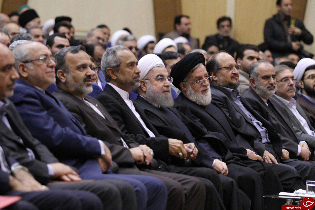تجلیل از خانواده شهدای جهان اسلام در مشهد