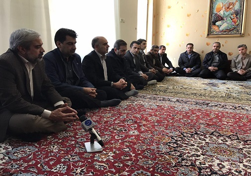دیدار مدیرکل صداو سیما استان کرمانشاه باخانواده احمد عزیزی