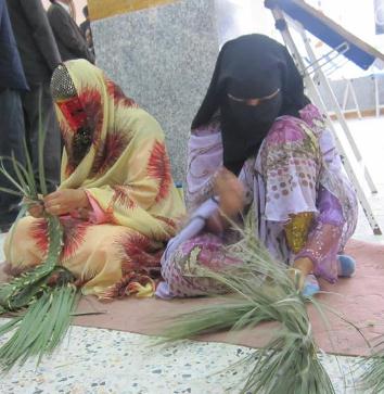 صنایع دستی هرمزگان سوغاتی از نخل و دریا