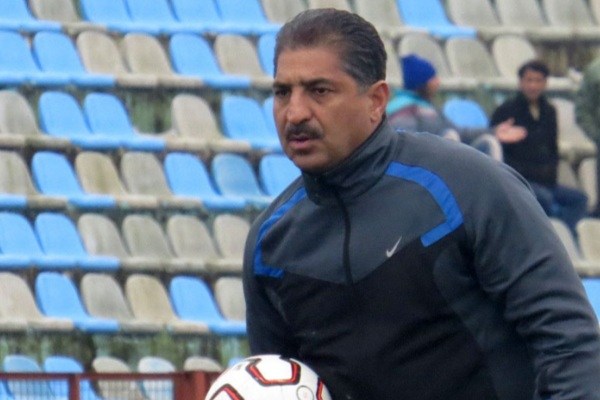 فلاحت زاده: برخى بازيكنان ما بى تجربه بودند