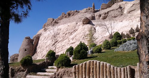 پارک قلعه اردشیر وقلعه دخترنوروز امسال آماده بهره برداری