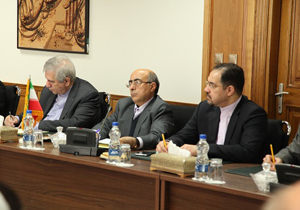 وضعیت نامناسب اقتصاد کلان کشور در دوران تحریم/ ارتقای رتبه اعتباری ایران به مسایل سیاسی و اقتصادی مرتبط است