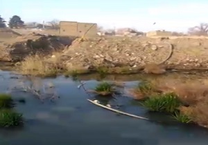 فاضلاب دردسرساز برای مردم باقرآباد + فیلم