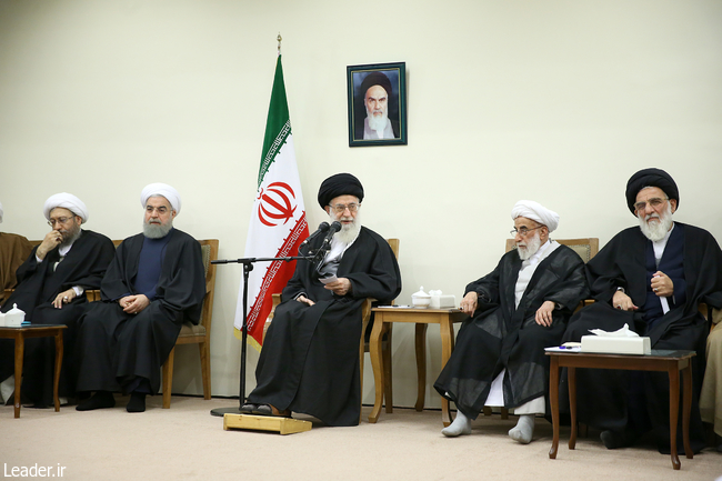 مبارزه با استکبار و اعتماد نداشتن به آن از محکمات نظام اسلامی است/ در قبال مسائل فرهنگی و معیشت مردم، به&zwnj;شدت مسئول هستیم