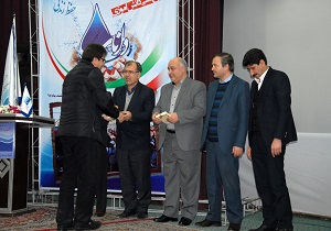 تجلیل از دبیران و دانش آموزان فعال در طرح داناب