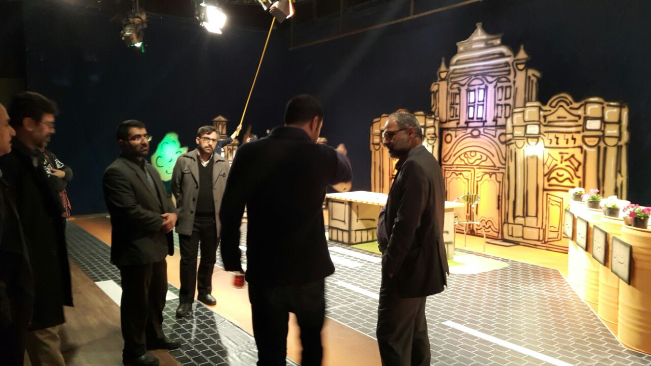 بازدید مدیر شبکه آموزش از پشت صحنه «قند پهلو»