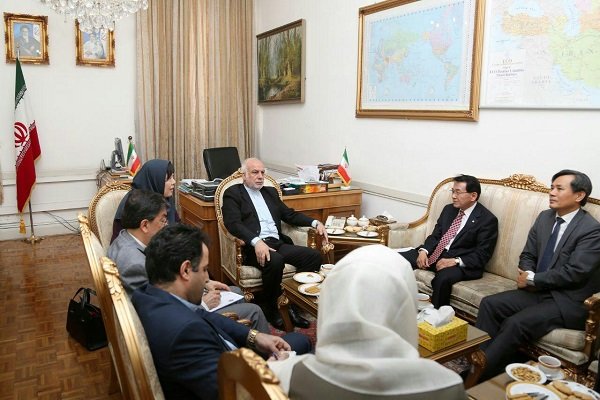 تهران و سئول بر گسترش و تعمیق روابط دو کشور تاکید کردند تهران و سئول بر گسترش و تعمیق روابط دو کشور تاکید کردند
