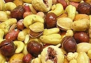آجیل شور عامل افزایش فشار خون/ تغذیه صحیح ضامن سلامتی