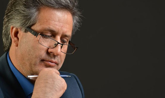 دولت هر چه سریعتر به پرونده حقوق&zwnj;های نجومی رسیدگی کند