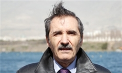 گزینه رومانیایی سرمربیگری روئینگ وارد تهران شد