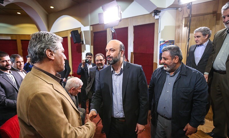 بازديد مدير شبكه پنج از پشت صحنه در جستجوي آرامش