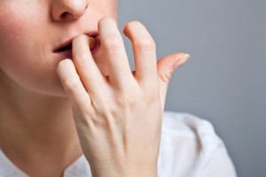 عادتهایی که چهره&zwnj;تان را زشت می&zwnj;کند