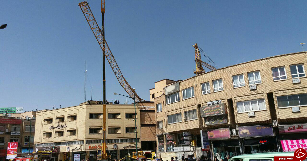 سقوط جرثقیل در خیابان بوعلی همدان + تصاویر