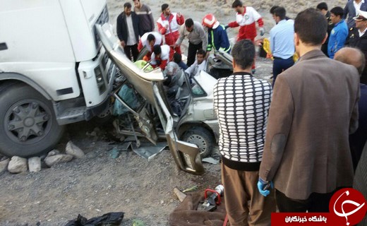 نجات از مرگ حتمی 4 نفر توسط نیروهای هلال احمر+تصاویر