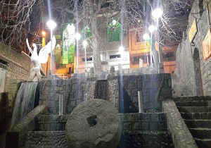 تلفیق آب و نور در محوطه مسجد خانعلی + فیلم