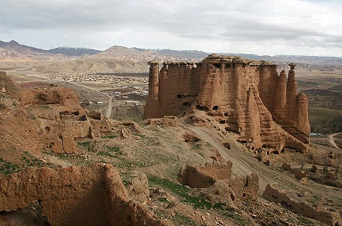 ماهنشان سرزمین قلعه ها