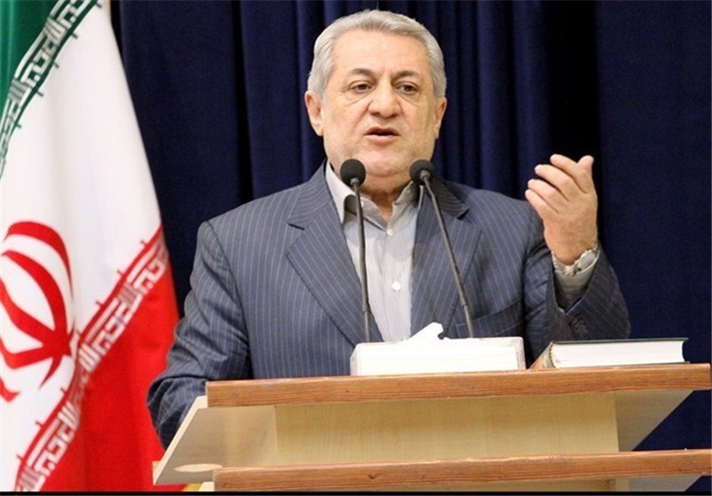 سال آینده، همدان به نام باباطاهر عریان زیبنده می شود