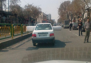 حمل عجیب بار توسط پراید + فیلم