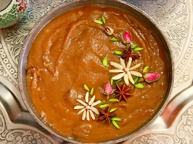 برگزاری جشنواره سمنو پزان در رودبار